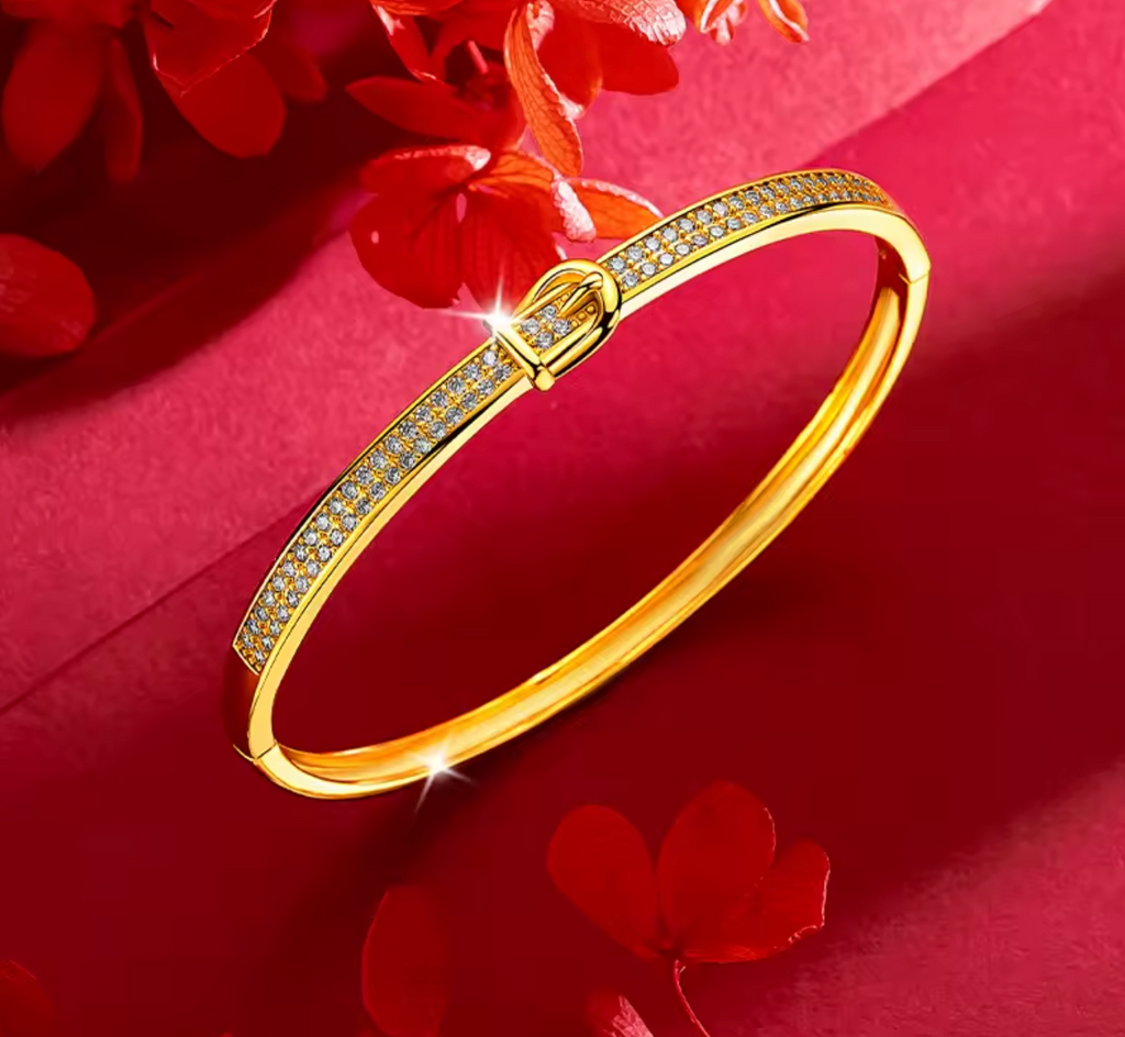 24K Gold Diamond-Studded Horseshoe Buckle Bracelet