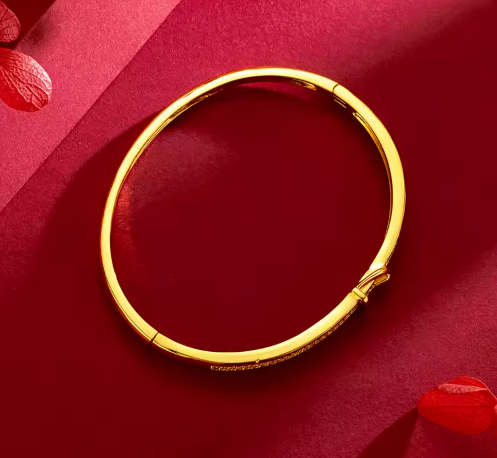24K Gold Diamond-Studded Horseshoe Buckle Bracelet